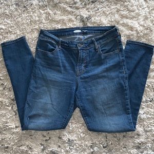 Old Navy Super Skinny Ankle Jeans